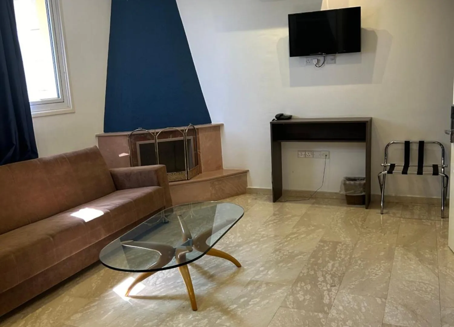 מלון לרנקה St Elena Boutique Residence