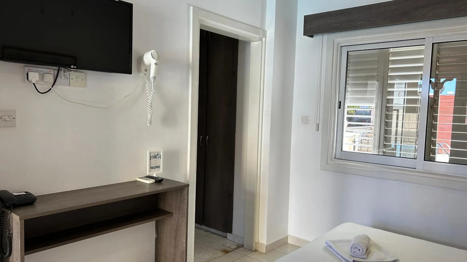 לרנקה St Elena Boutique Residence 3*,