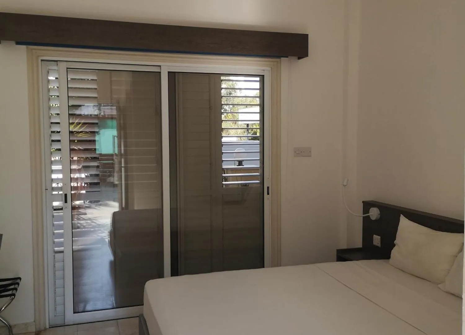 לרנקה St Elena Boutique Residence מלון